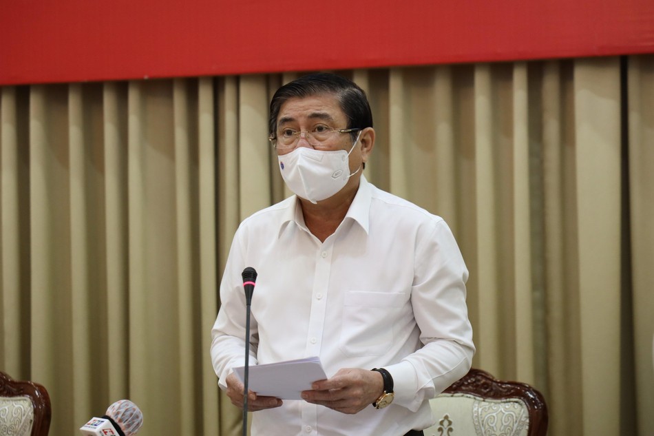 Ông Nguyễn Thành Phong phát biểu tại phiên họp sáng nay của Ban chỉ đạo phòng chống dịch Covid-19 tại TP.HCM - Ảnh: TTBCTPHCM