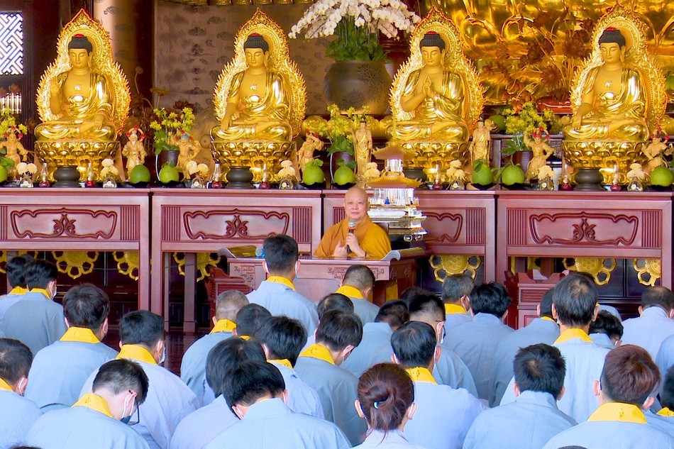 [TRỰC TUYẾN] Hòa thượng Thích Lệ Trang thuyết giảng về Quy y Tam bảo và 5 giới căn bản