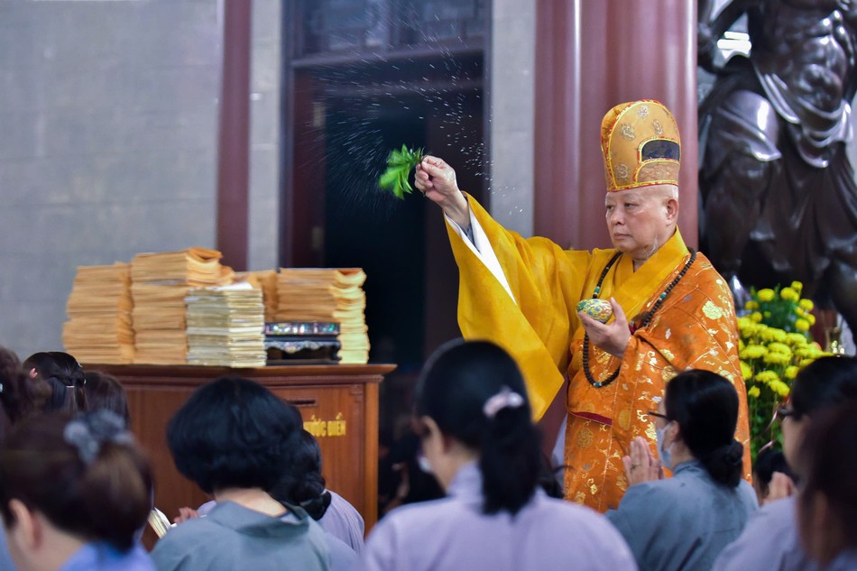 Hòa thượng Thích Lệ Trang nói về nghi lễ trong rằm tháng Giêng