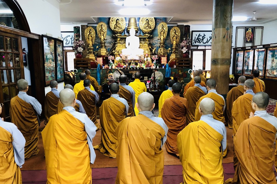 Tăng Ni nghiên cứu sinh VN tại Đại học Delhi (Ấn Độ) cử hành Lễ Bố-tát 