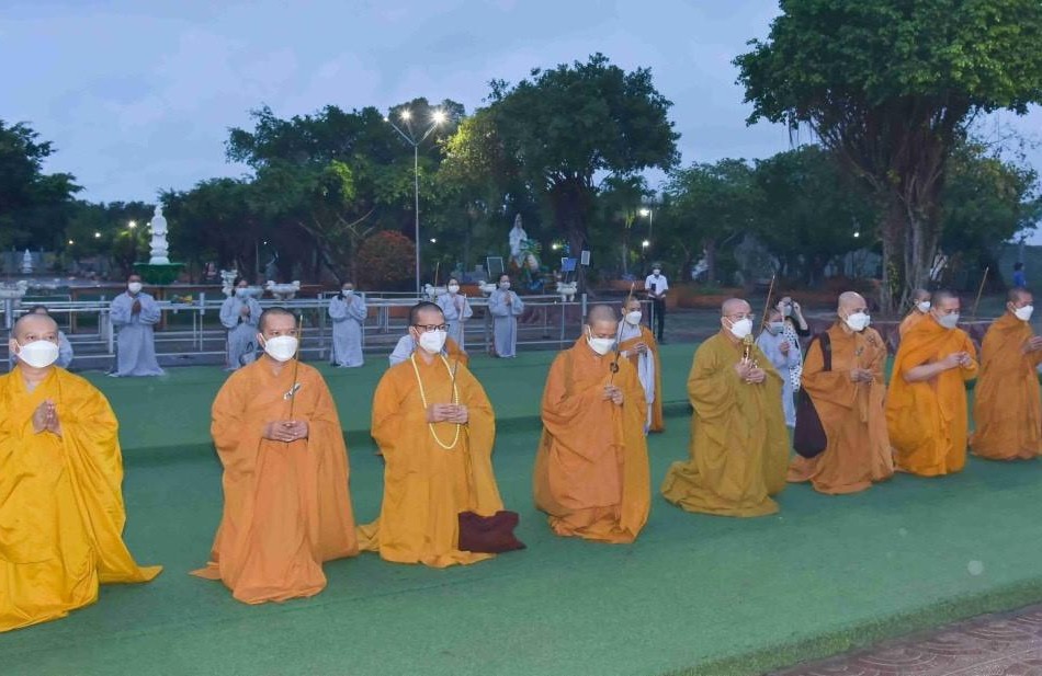 Chư tôn đức Phật giáo tỉnh Bạc Liêu khai đàn đại lễ cầu an 7 ngày, cầu nguyện bệnh dịch tiêu trừ