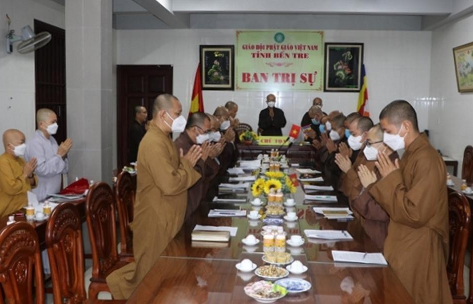 Chư tôn đức niệm Phật cầu gia hộ