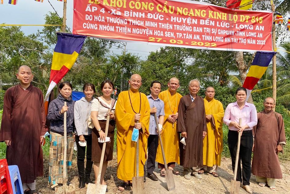 Ban Trị sự GHPGVN tỉnh khởi công xây dựng cầu Kênh Ngang 