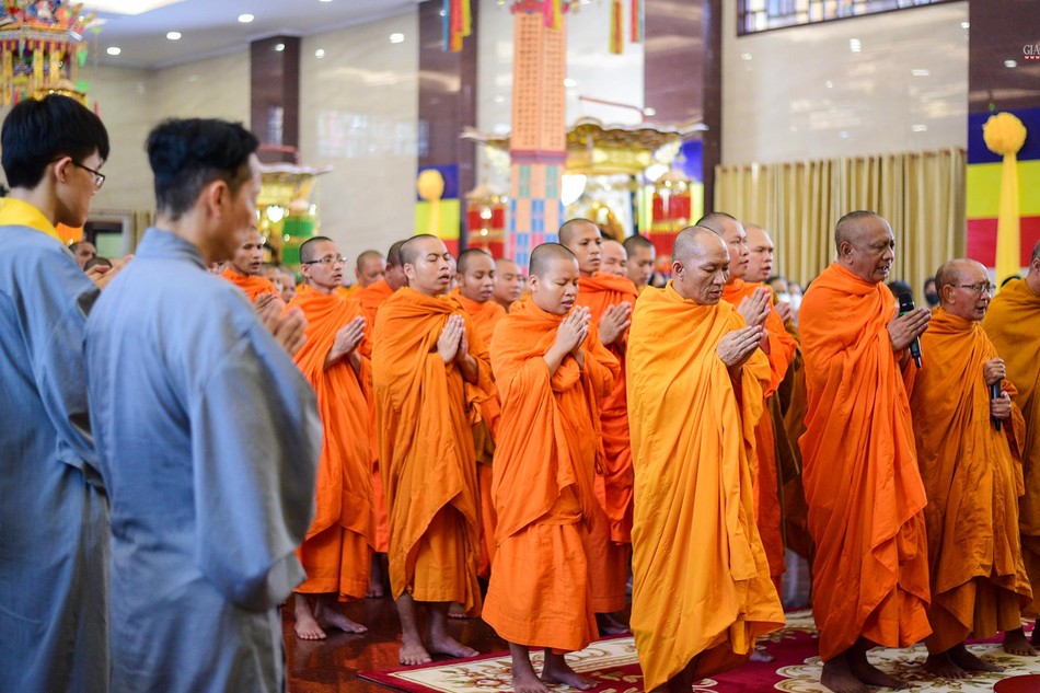 [TRỰC TIẾP] Khóa lễ cầu nguyện của Phật giáo Nam tông