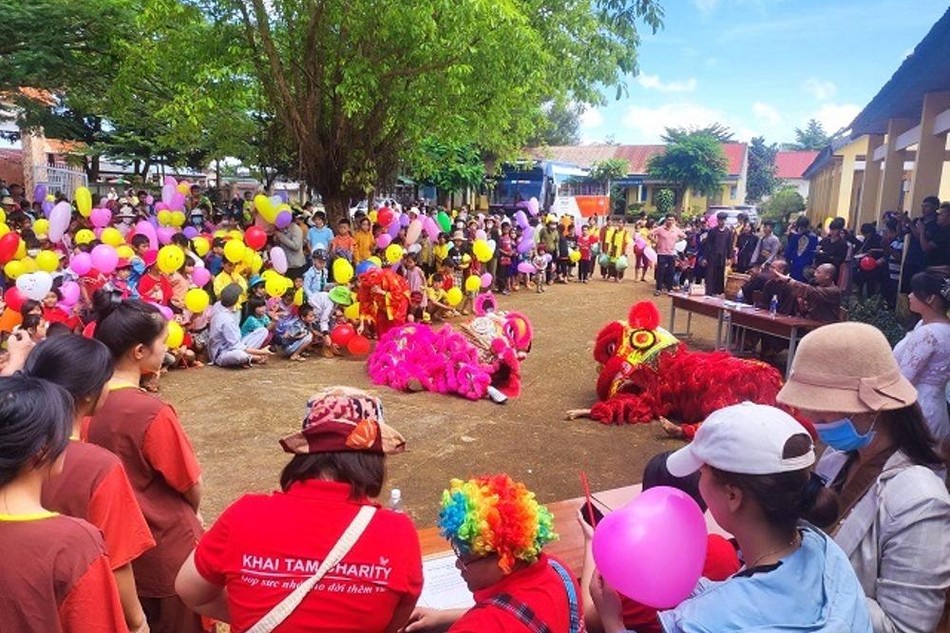 Tổ chức vui Tết Trung thu cho trẻ em