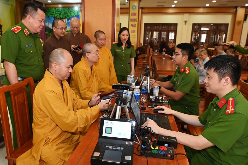 Chư tôn đức lãnh đạo GHPGVN đăng ký kích hoạt, sử dụng tài khoản định danh điện tử VneID