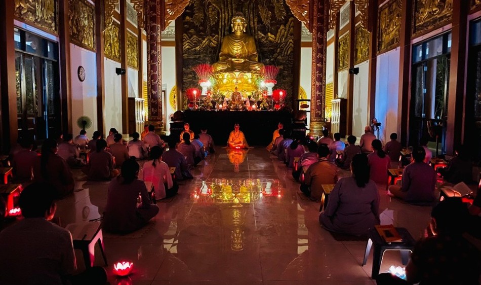  Hoa đăng Kỷ niệm ngày Đức Phật Thích Ca Mâu Ni thành đạo