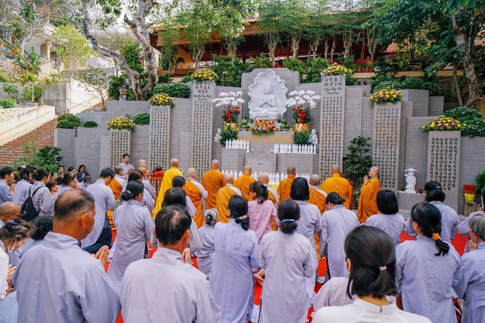 Khóa lễ vía Đức Quán Âm trang nghiêm tại chùa Hải Vân