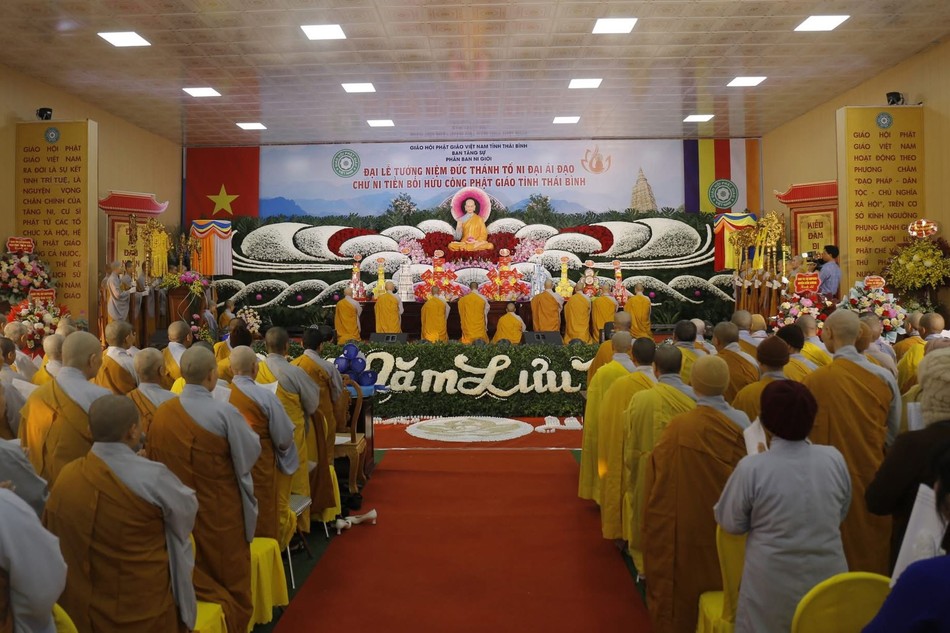 Lễ tưởng niệm Đức Thánh Tổ Ni Đại Ái Đạo và chư Ni tiền bối hữu công viên tịch qua các thời kỳ