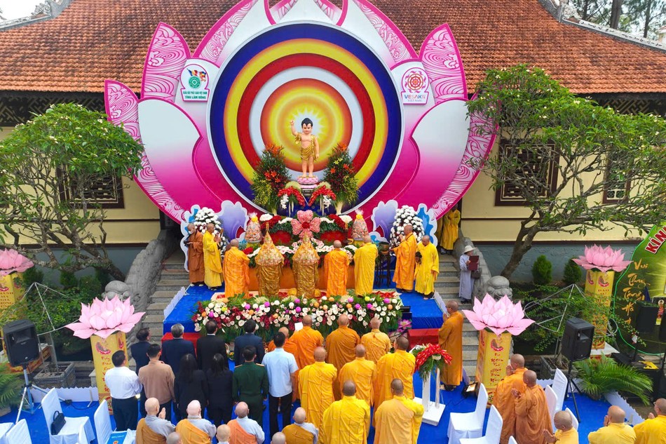Ban Trị sự GHPGVN tỉnh trang nghiêm tổ chức Đại lễ Phật đản 2569 tại lễ đài chính của Ban Trị sự tỉnh - chùa Linh Sơn