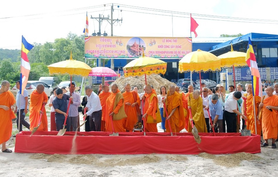 Thực hiện nghi thức động thổ, khởi công chùa Bồ Đề hải đảo tại Phú Quốc