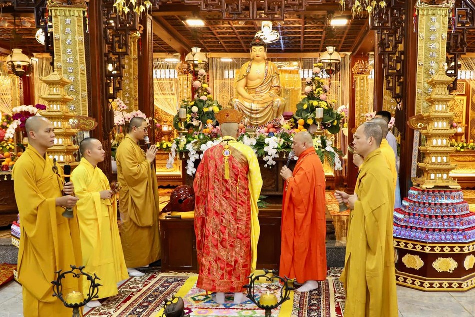 Lễ tạ đàn Dược Sư tại chùa Sắc Tứ Khải Đoan