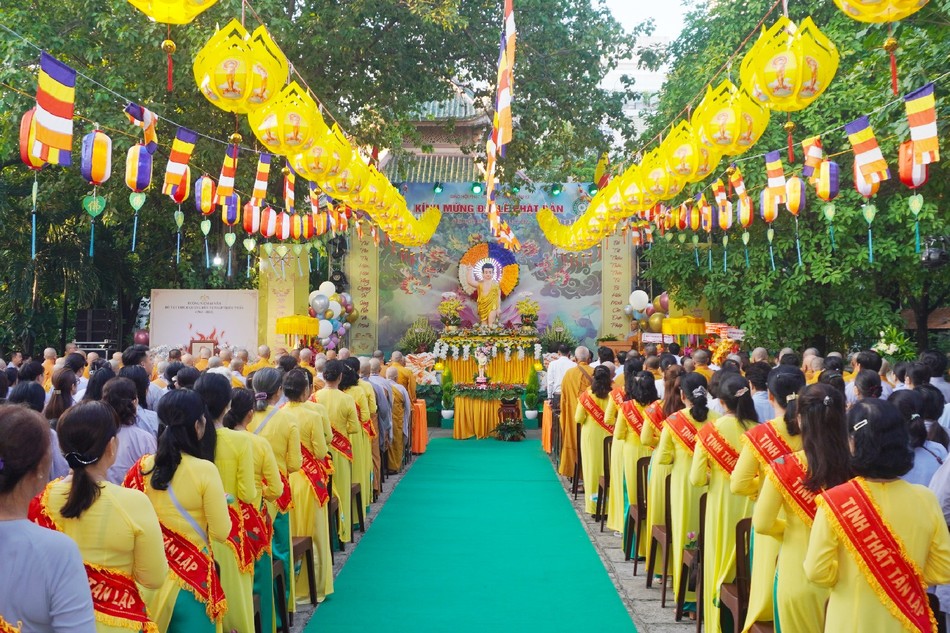 Trang nghiêm Kính mừng Đại lễ Phật đản Phật lịch 2567 tại chùa Vĩnh Phước