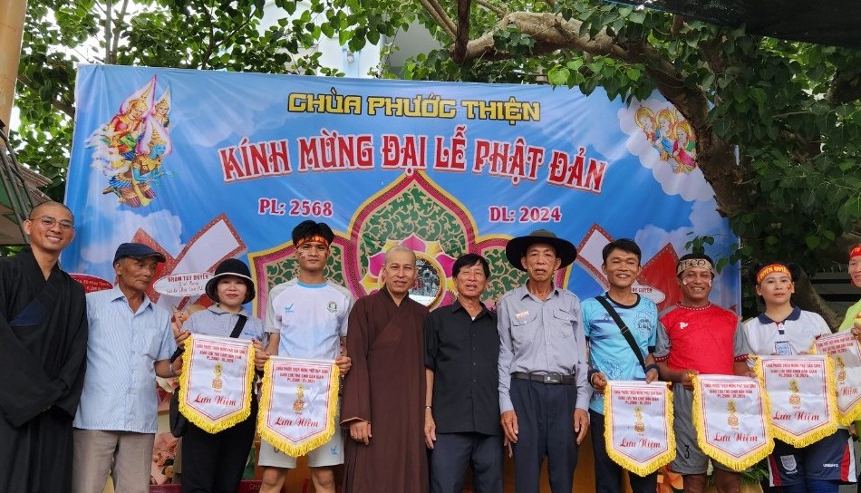 Trao giải Hội thi giáo lý, trò chơi dân gian giao lưu giữa chùa Phước Thiện (xã Bình Hải) và chùa Linh Tiên (xã Bình Đông) 