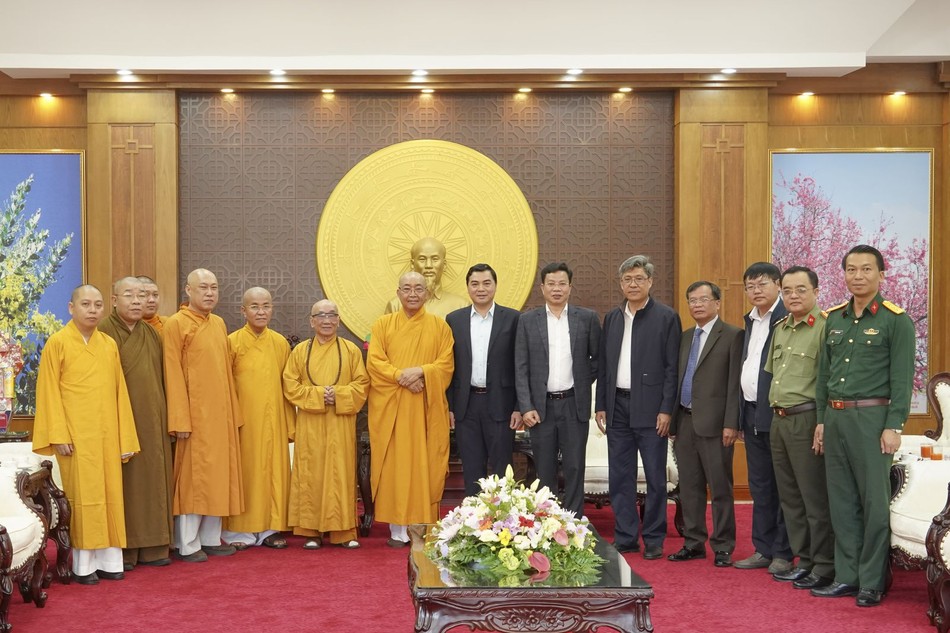 Đoàn thăm tại trụ sở Tỉnh ủy Lâm Đồng