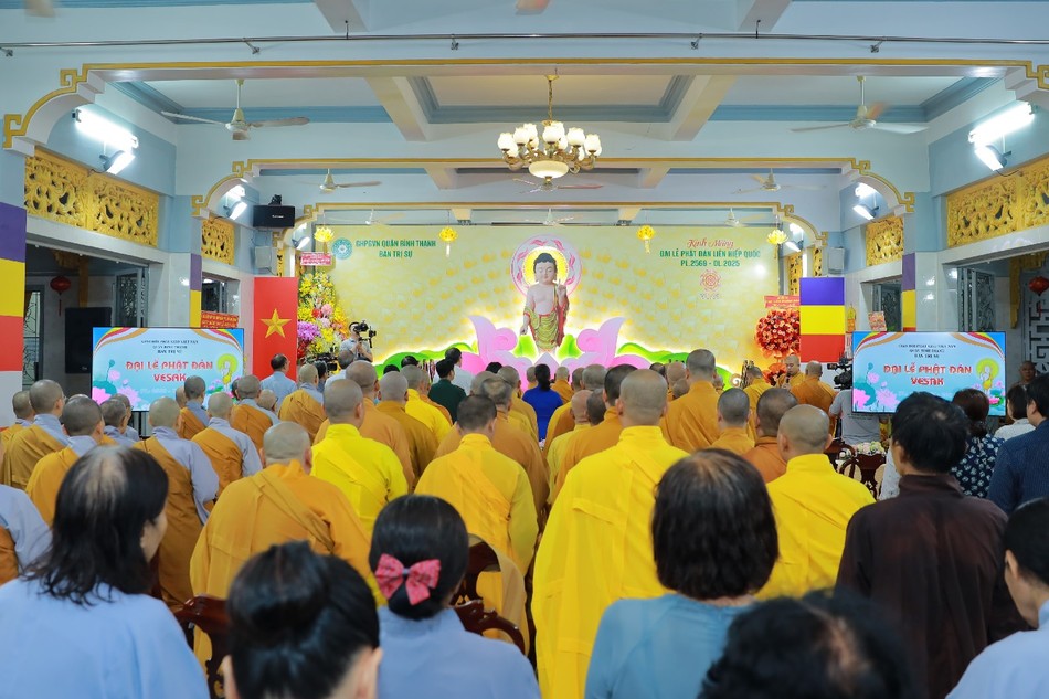 Trang nghiêm Đại lễ Phật đản Phật lịch 2569 của Ban Trị sự GHPGVN Q.Bình Thạnh tổ chức tại chùa Dược Sư