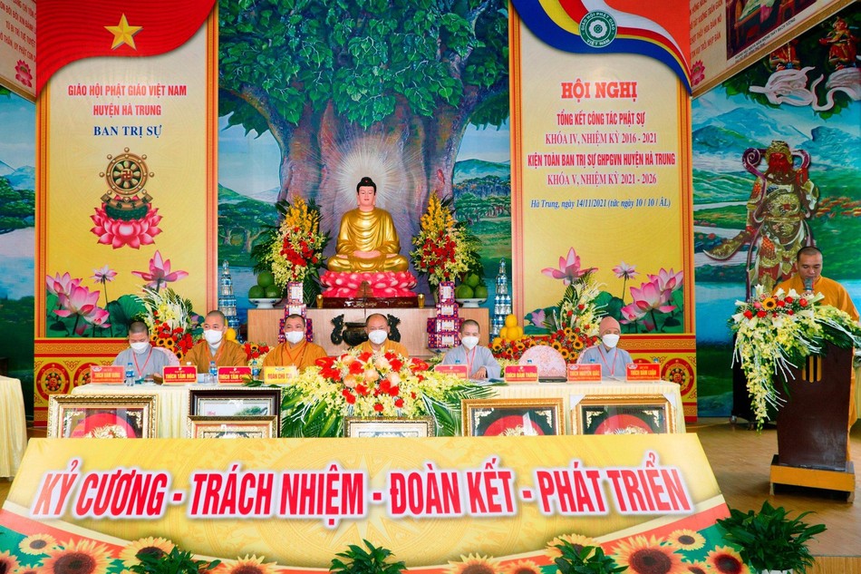 Chư tôn đức chứng minh, chủ tọa đoàn hội nghị