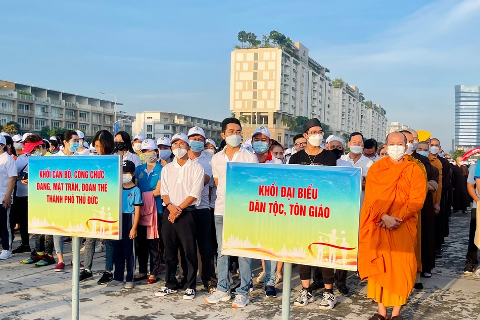 TP.Thủ Đức: Chư Tăng Ni ủng hộ 800 triệu đồng đến Quỹ "Vì biển đảo quê hương - Vì tuyến đầu Tổ quốc"