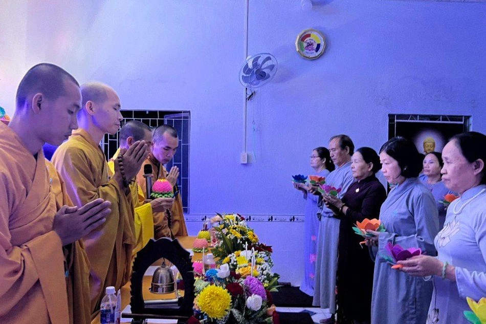 Chùa Viên Giác tổ chức lễ vía Đức Phật A Di Đà