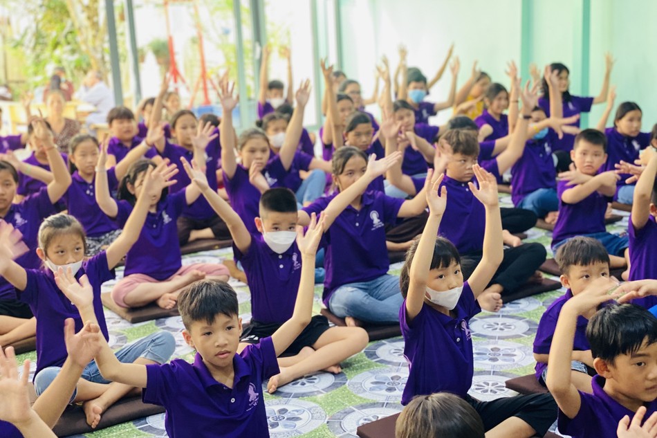 Các em tham dự khóa tu "Về với Phật" tại chùa Phước Long (H.Củ Chi, TP.HCM)