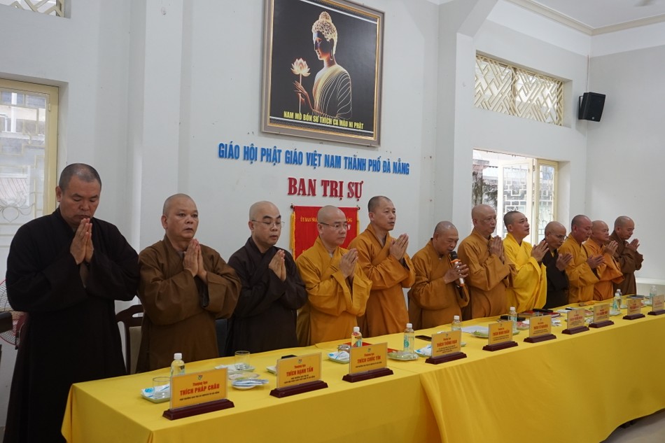 Niệm Phật cầu gia hộ