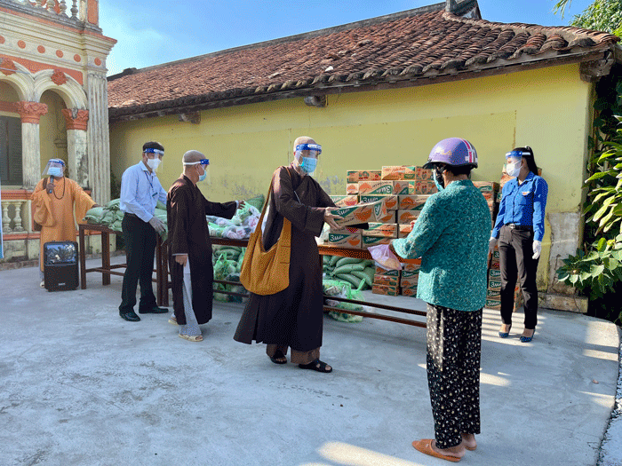 Tổ chức "Gian hàng 0 đồng" hỗ trợ người khó khăn