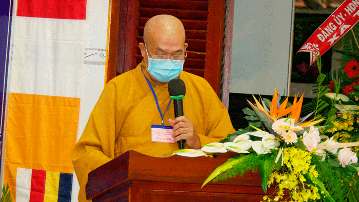 Hòa thượng Thích Thiện Nhẫn đọc diễn văn khai mạc đại hội Hòa thượng Thích Thiện Nhẫn đọc diễn văn khai mạc đại hội