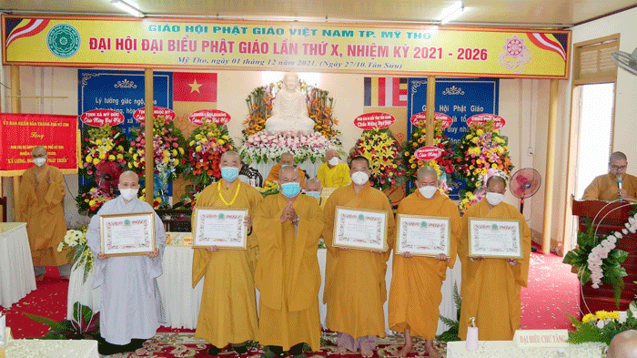 Ban Trị sự Phật giáo tỉnh tặng Bằng tuyên dương công đức Ban Trị sự Phật giáo tỉnh tặng Bằng tuyên dương công đức