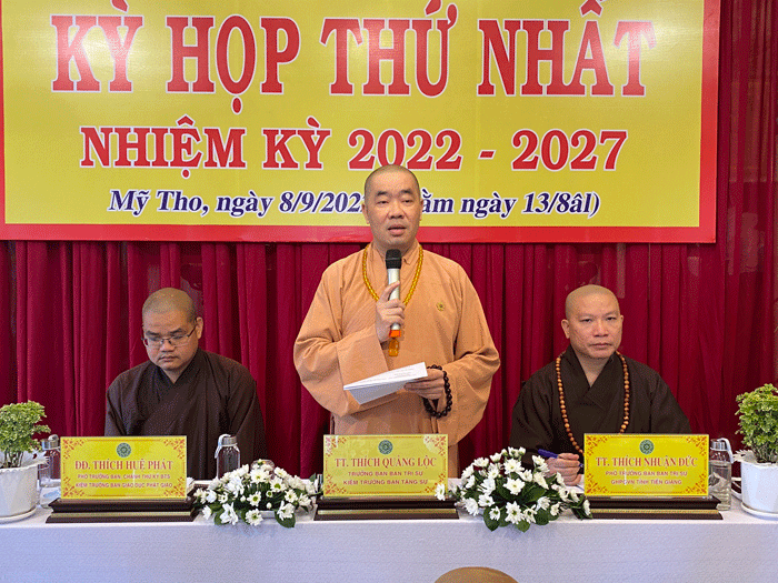 Thượng tọa Thích Quảng Lộc phát biểu chỉ đạo Thượng tọa Thích Quảng Lộc phát biểu chỉ đạo