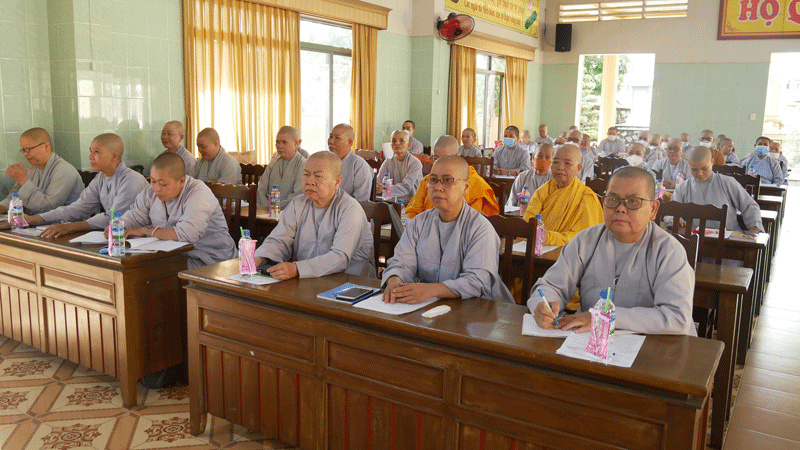 Chư Ni tham dự Chư Ni tham dự