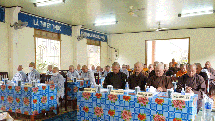 Chư Tăng Ni tham dự họp Chư Tăng Ni tham dự họp