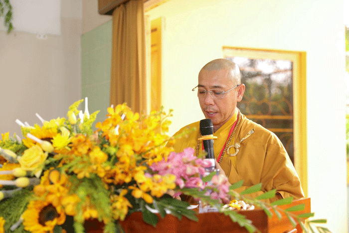 Thượng tọa Thích Thiện Lưu phát biểu khai mạc Thượng tọa Thích Thiện Lưu phát biểu khai mạc