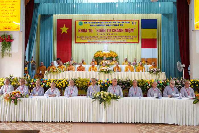Chư tôn đức chứng minh và tham dự Chư tôn đức chứng minh và tham dự