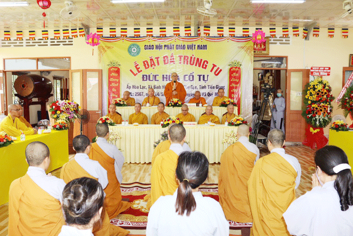 Thượng tọa Thích Quảng Lộc đạo từ tại buổi lễ