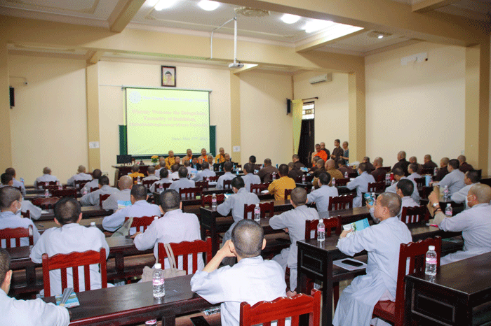 Đoàn Trường Đại học Mahachulalongkornrajavidyalaya giao lưu cùng Tăng Ni sinh Trường Trung cấp Phật học Tiền Giang Đoàn Trường Đại học Mahachulalongkornrajavidyalaya giao lưu cùng Tăng Ni sinh Trường Trung cấp Phật học Tiền Giang