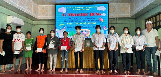 Học sinh khối lớp 6, 7, 8, 9 trên địa bàn 5 xã trước thềm năm học 2023-2024