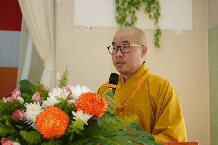 Thượng tọa Thích Quảng Lộc phát biểu khai mạc Thượng tọa Thích Quảng Lộc phát biểu khai mạc