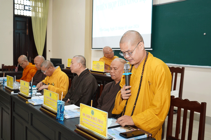 Đại đức Thích Huệ Phát báo cáo hoạt động Phật sự Đại đức Thích Huệ Phát báo cáo hoạt động Phật sự