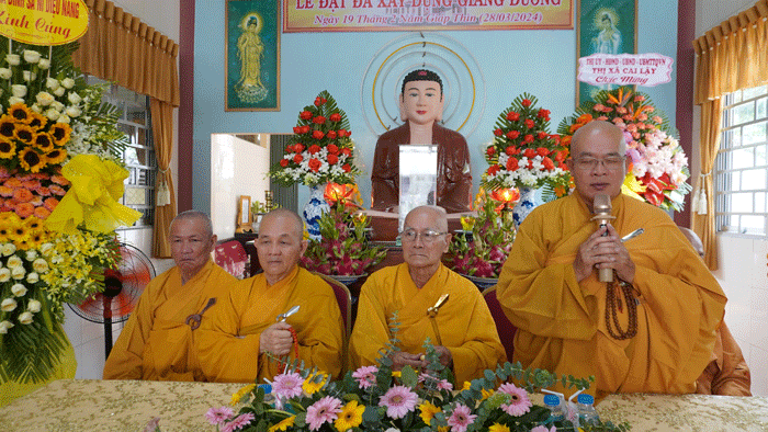 Hòa thượng Thích Thiện Nhẫn đạo từ