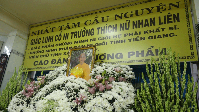 Di ảnh Ni trưởng Thích nữ Nhan Liên Di ảnh Ni trưởng Thích nữ Nhan Liên