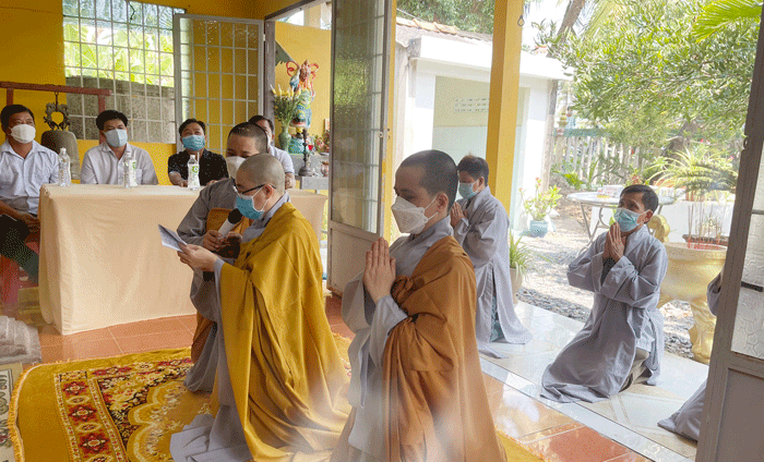 Sư cô Thích nữ Hải Tuệ phát nguyện nhận nhiệm vụ