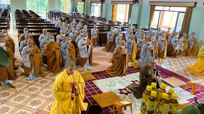 Thành kính đảnh lễ Đức Phật hoàng Trần Nhân Tông Thành kính đảnh lễ Đức Phật hoàng Trần Nhân Tông