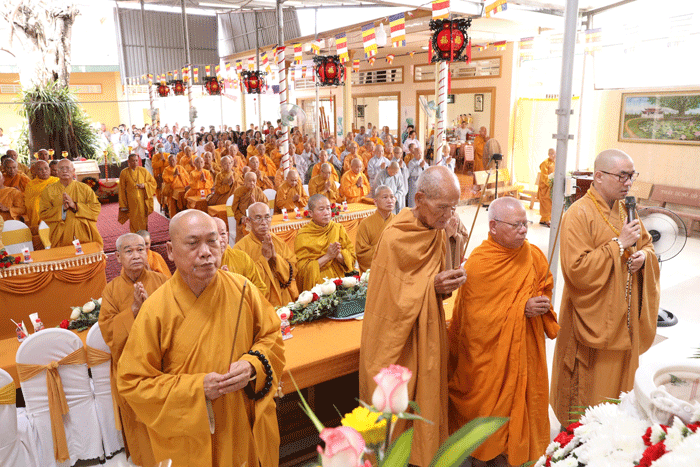 Cầu nguyện công trình sớm hoàn thành Cầu nguyện công trình sớm hoàn thành