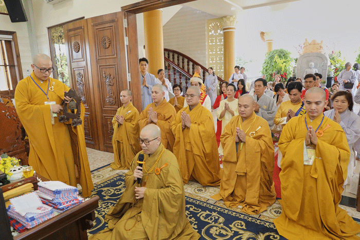 Thượng tọa Thích Quảng Lộc dâng lời cảm niệm đến chư tôn đức Tăng Ni