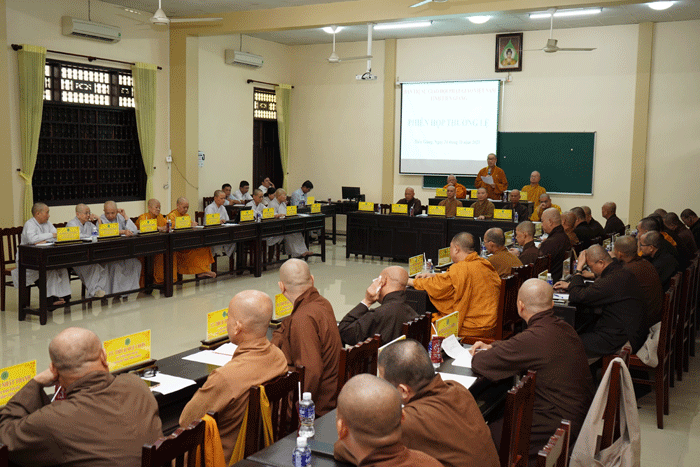 Quang cảnh buổi họp