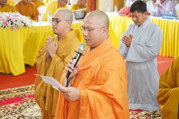 Đại đức Thích Ngọc Tường phát nguyện nhận nhiệm vụ