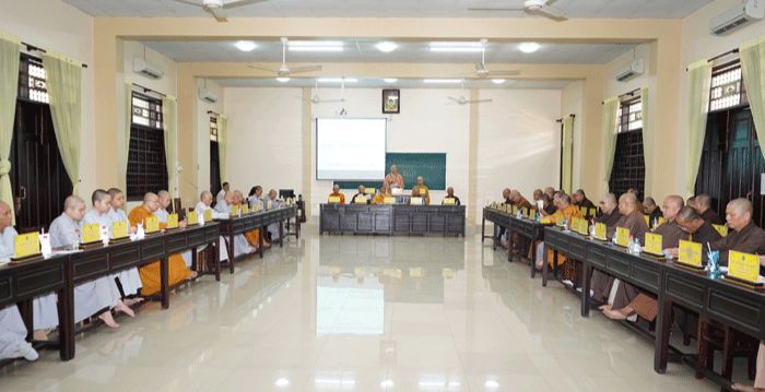 Quang cảnh buổi họp