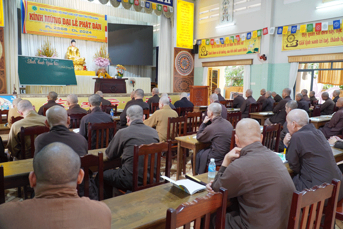 Chư Tăng tại trường hạ chùa Vĩnh Tràng