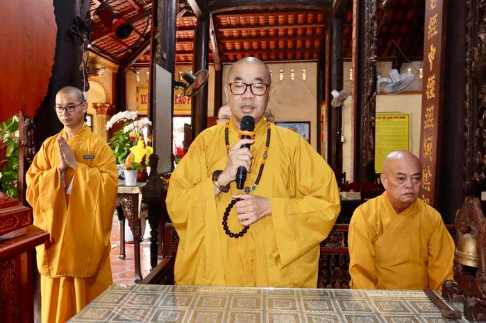 Thượng tọa Thích Quảng Lộc có lời tán thán phái đoàn