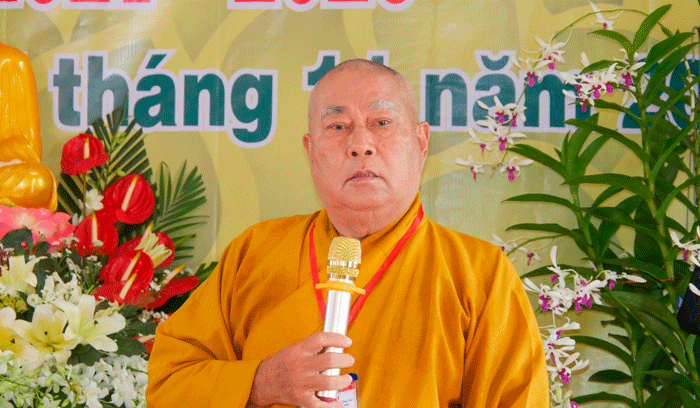 Hòa thượng Thích Huệ Minh ban đạo từ